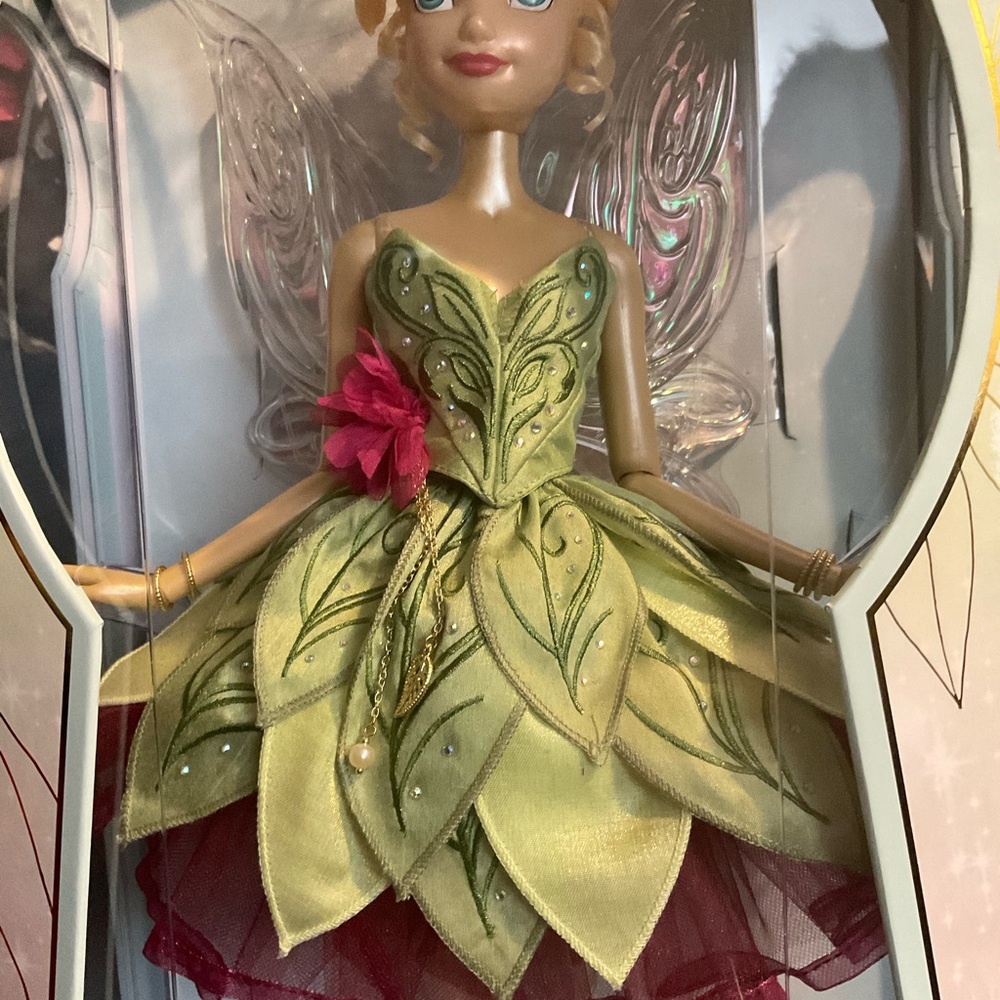 DISNEY   PETER PANS  75TH ANNAVERSARY  DOLL ‘’’TINKERBELL  ‘’’LTD 15.5 in  rare - Picture 3 of 5